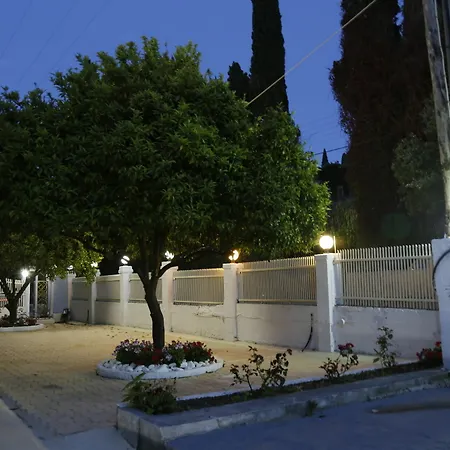 Aparthotel Aristides Perama (Corfu)
