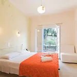Aristides Aparthotel 3*