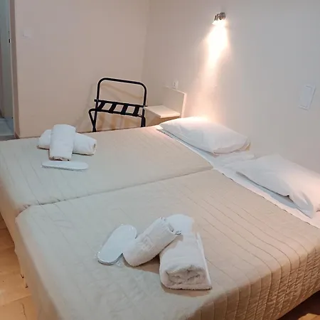 Aristides Apartmanhotel Pérama