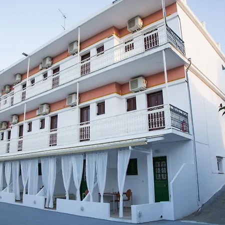 Aristides Apartmanhotel