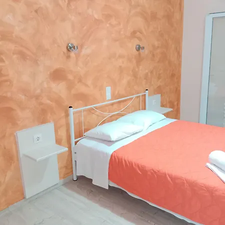 Aristides Apartmanhotel Pérama