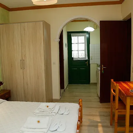 Aristides Studios Perama (Corfu)