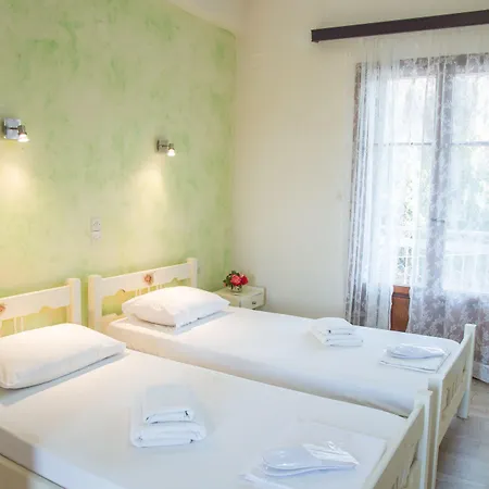 Aristides Apartahotel
