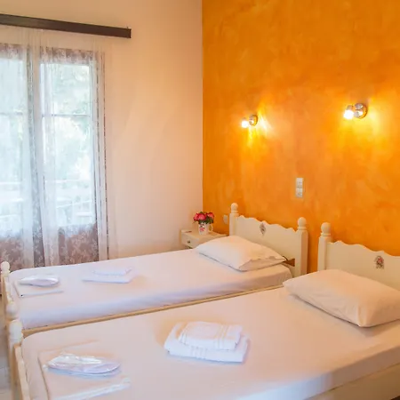 Aristides Apartahotel 3*