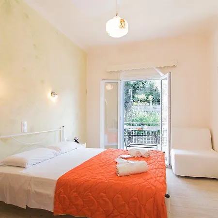 Aristides Apartahotel 3*